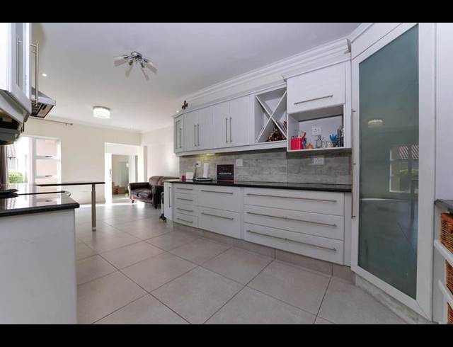 3 BEDROOM PROPERTY TO RENT IN CEDAR LAKES